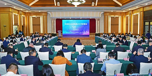 区领导带头“包干”攻坚重点项目  激发高质量发展新活力